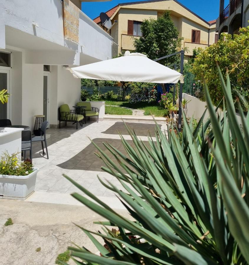 B&B Kamalei טרופאה מראה חיצוני תמונה